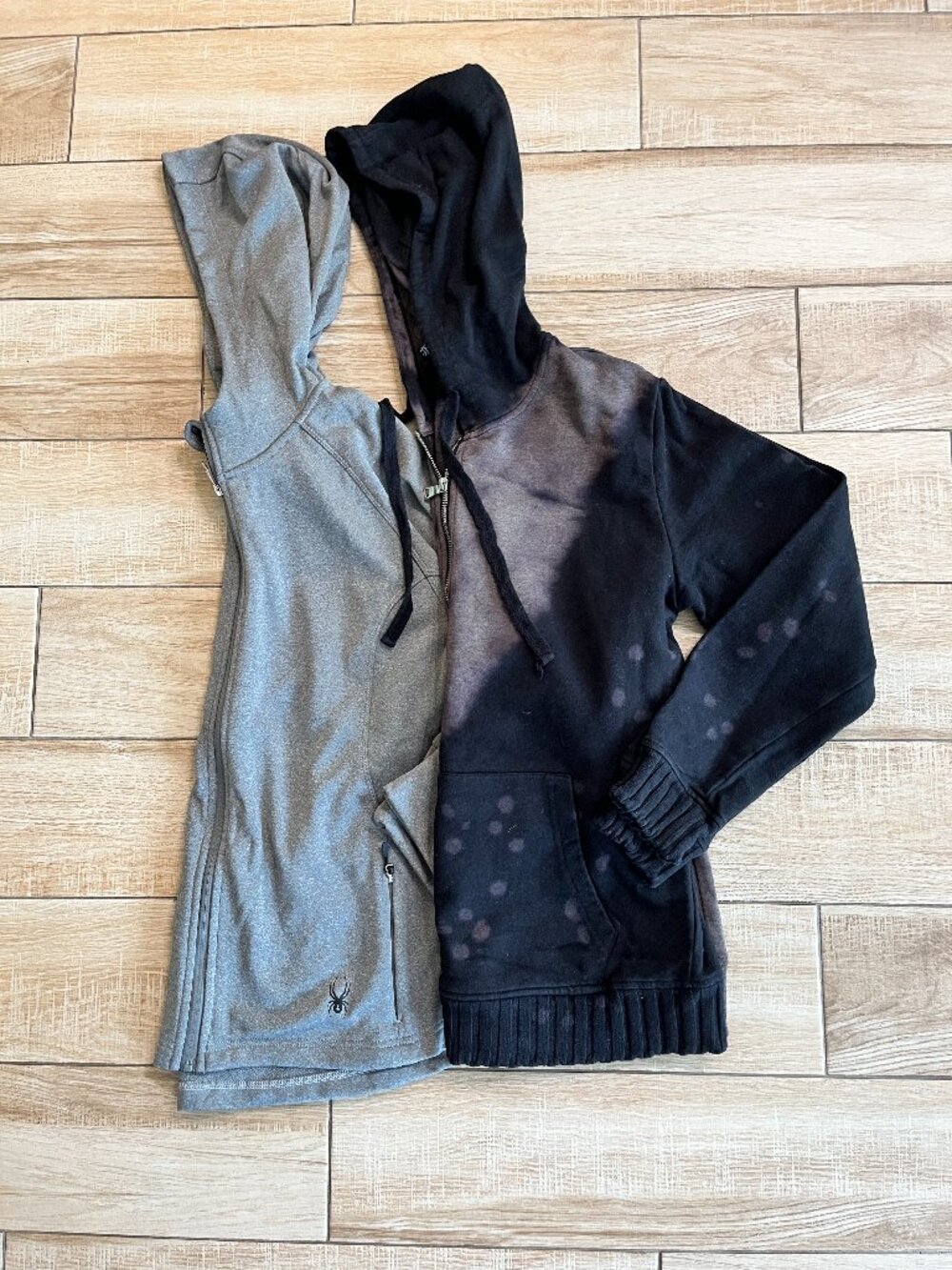Mens Bundle of 2 Zipper Jackets - L